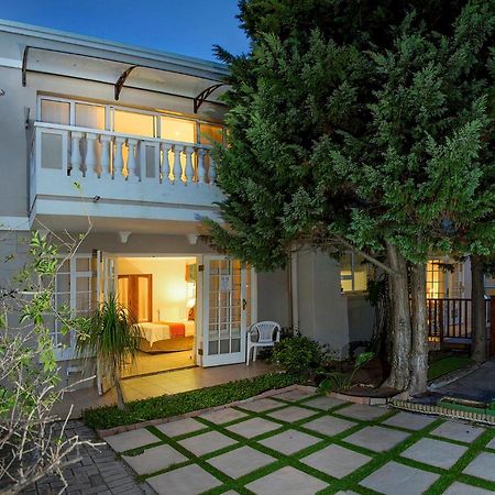 Heugh Road Guest House Порт Елизабет Екстериор снимка