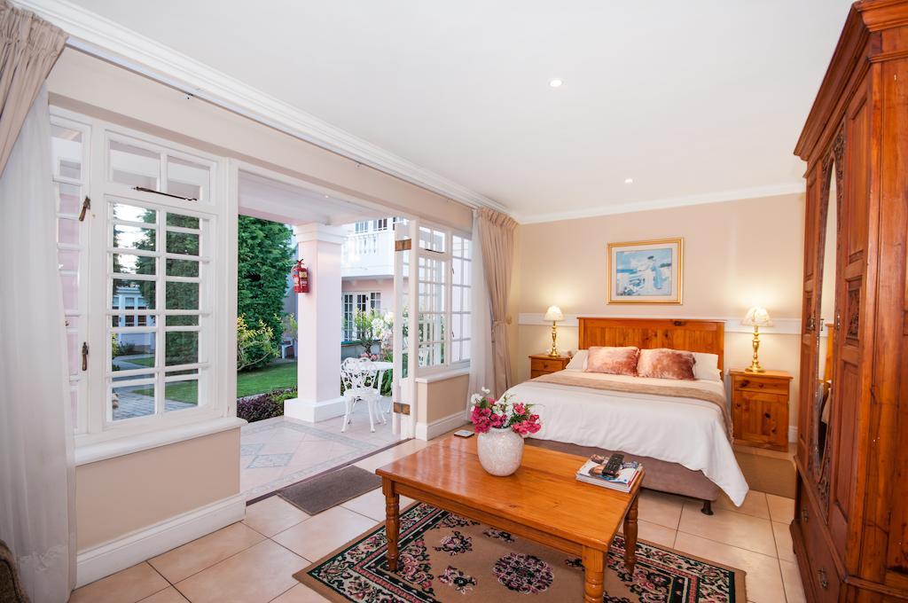 Heugh Road Guest House Порт Елизабет Стая снимка